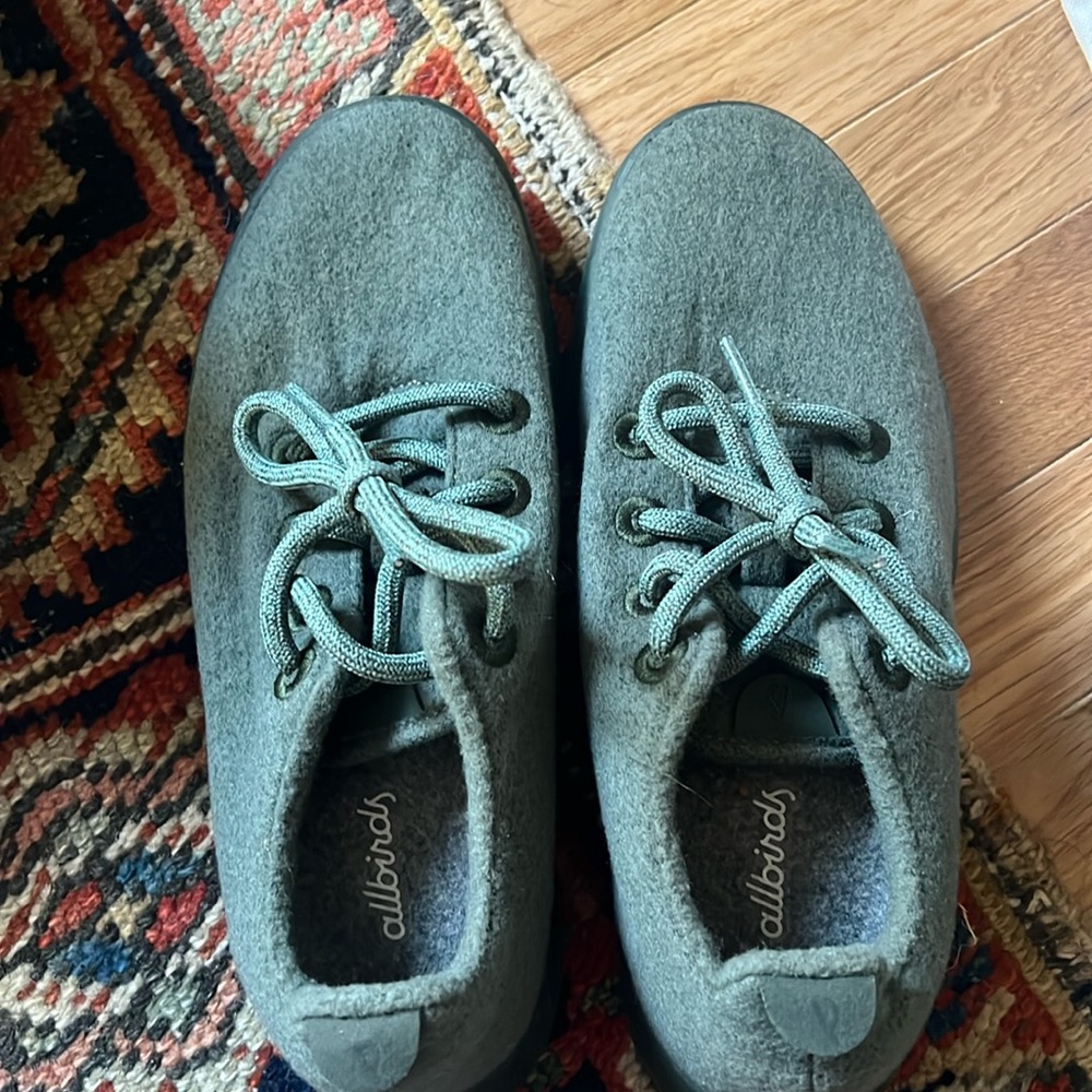 Allbirds wool runner - green shoe and sole. Size 8